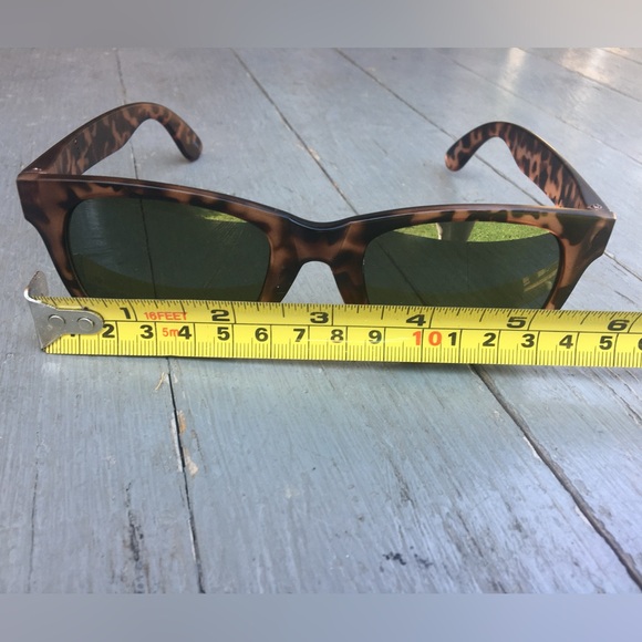 Icon Eyewear Brown Women’s Sunglasses - Picture 2 of 6